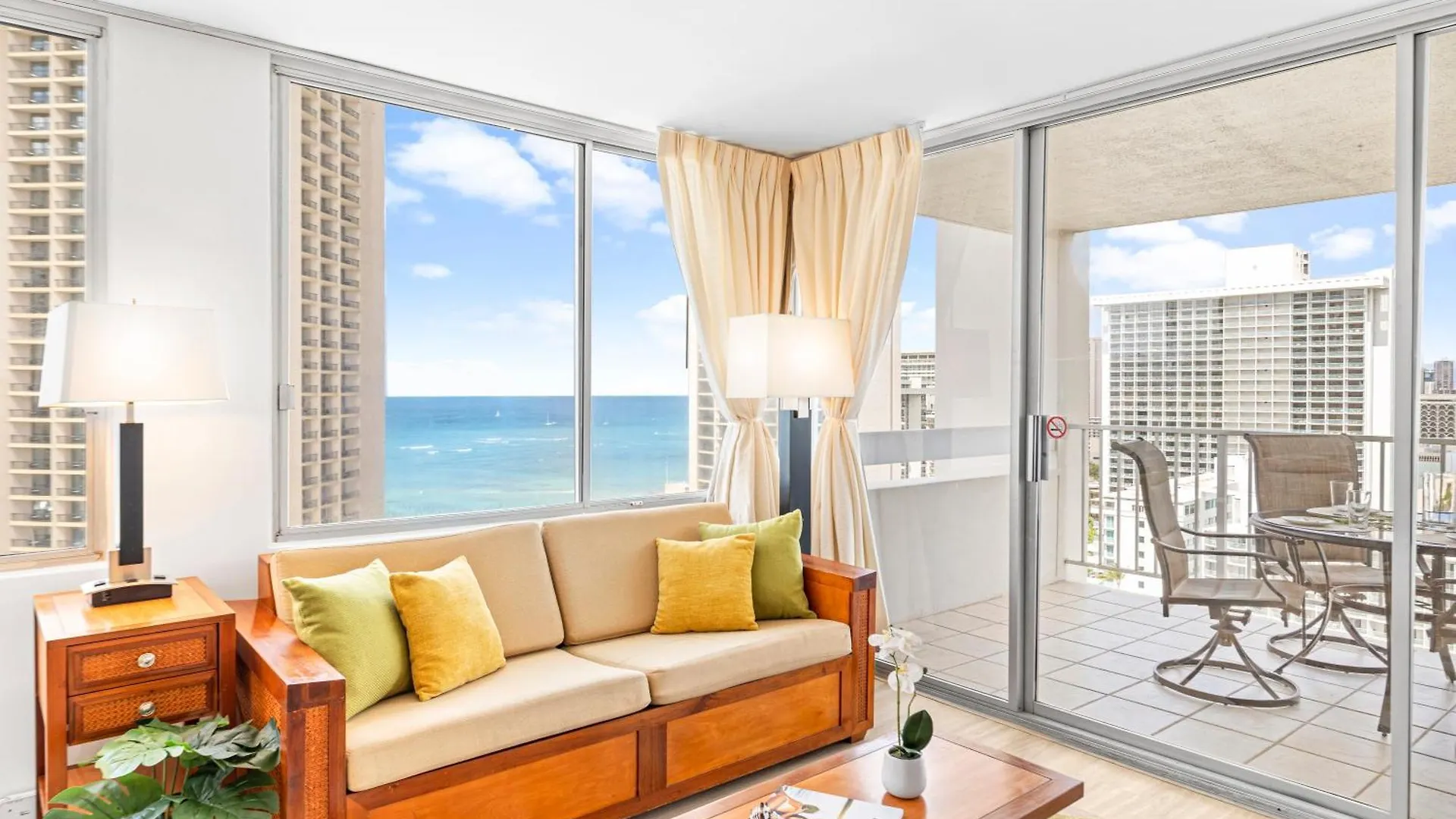 Daire Cozy 1Br With Great Ocean Views - 3 Mins To Waikiki Beach! Honolulu