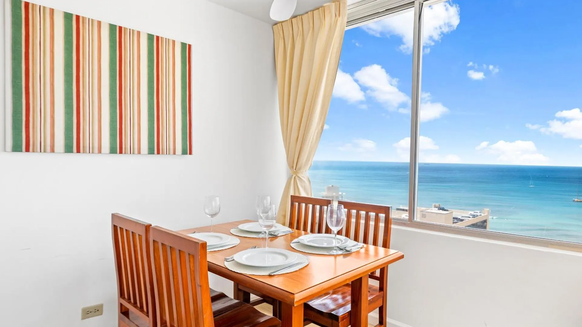 Daire Cozy 1Br With Great Ocean Views - 3 Mins To Waikiki Beach! Honolulu